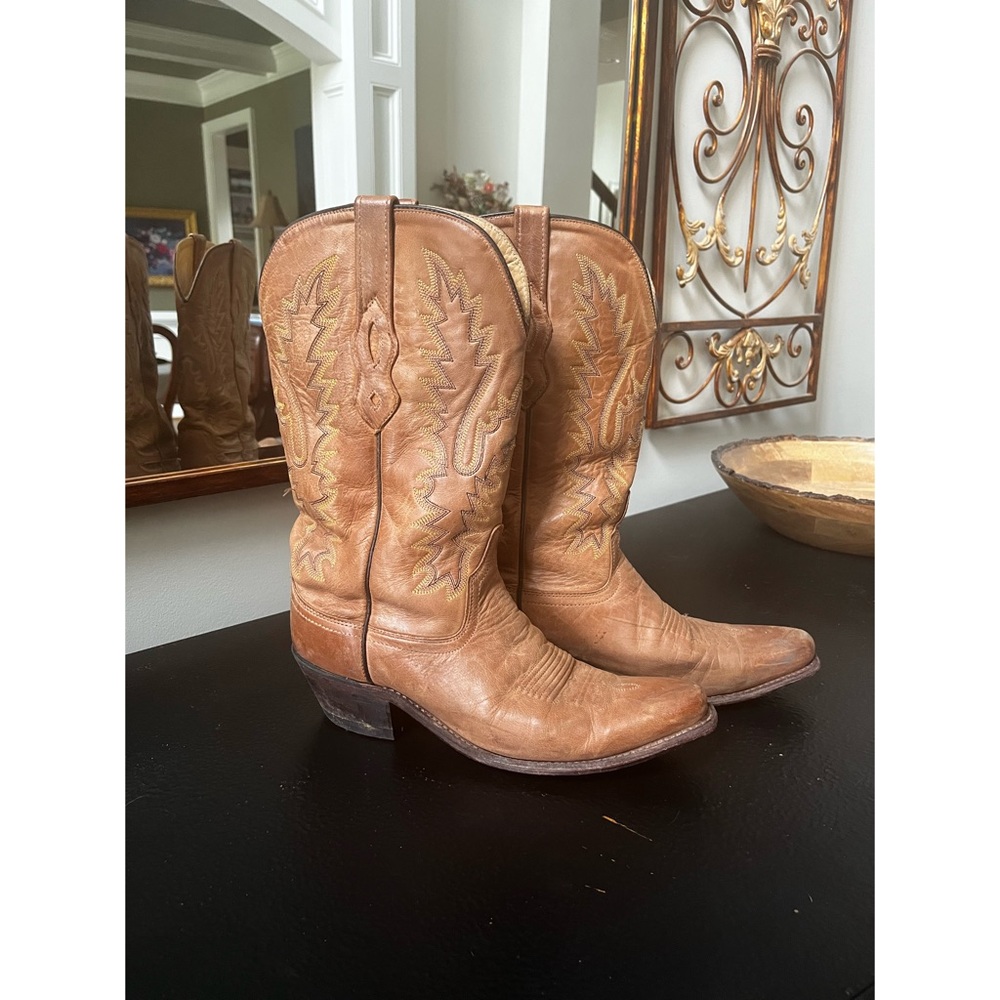 Women’s Western Boots - tan leather - size 8.5
